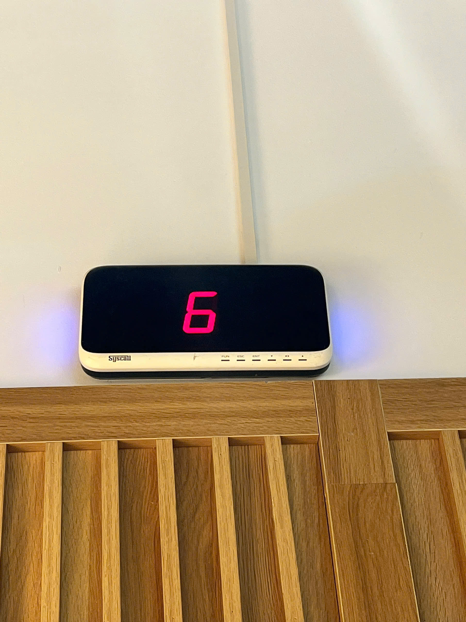 dự án lắp đặt hệ thống chuông gọi không dây tại nhà hàng 6 phòng VIP tại hà nội