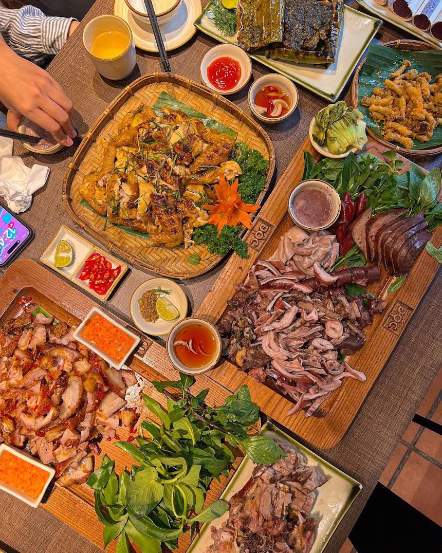esymed lắp chuông gọi phục vụ tại nhà hàng bản quán
