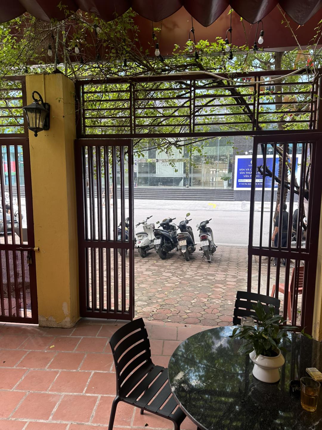 Dự án lắp đặt chuông gọi phục vụ không dây cho nhà hàng 6 phòng vip tại hà nội